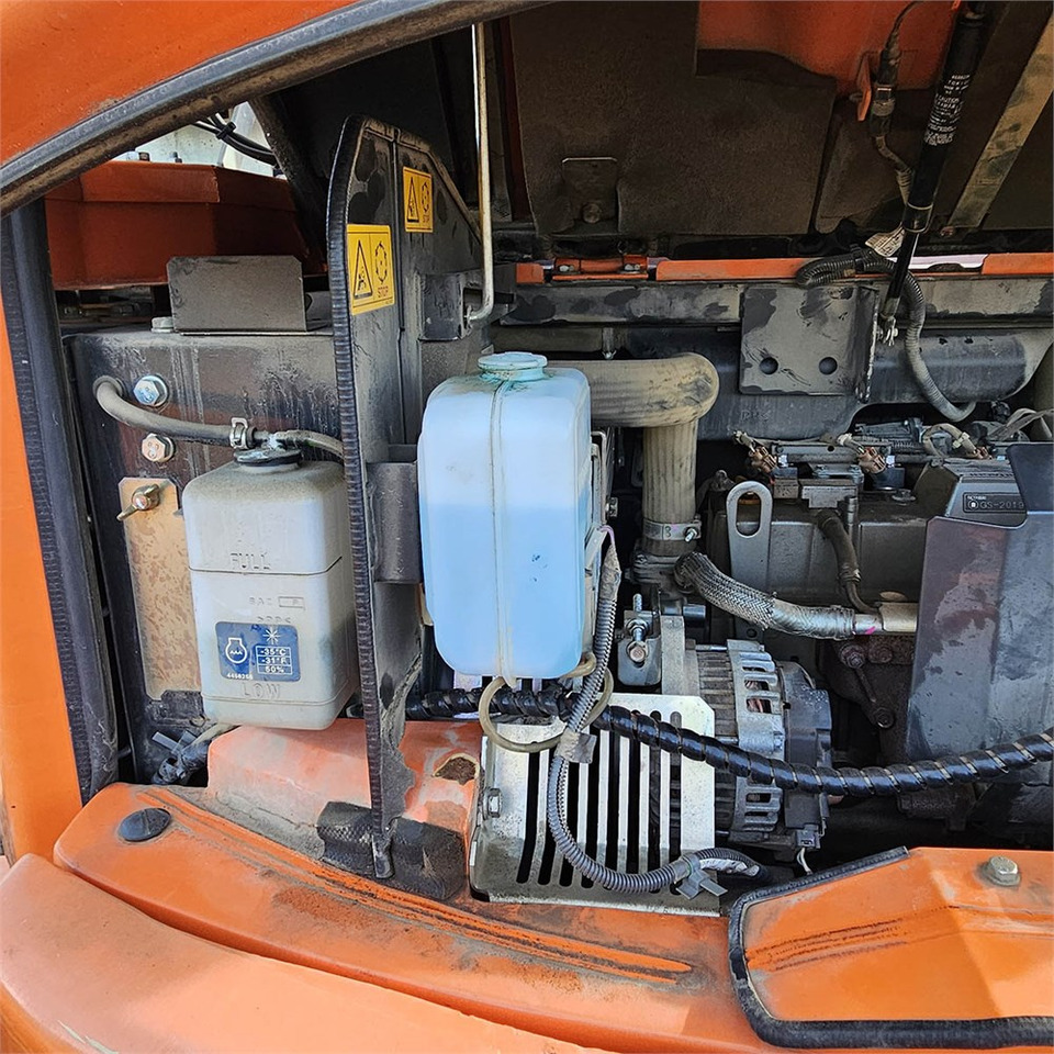 Miniekskavaator Hitachi ZX85USB-6: pilt 44 Miniekskavaator Hitachi ZX85USB-6: pilt 44