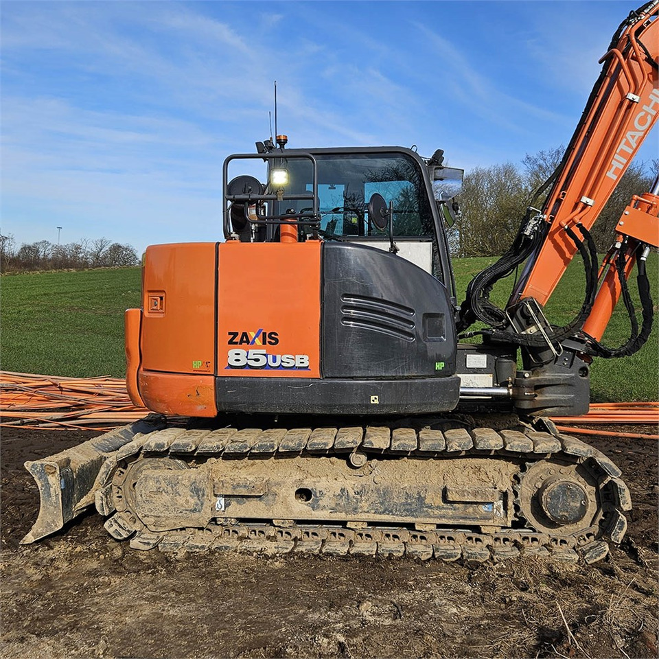 Miniekskavaator Hitachi ZX85USB-6: pilt 42 Miniekskavaator Hitachi ZX85USB-6: pilt 42