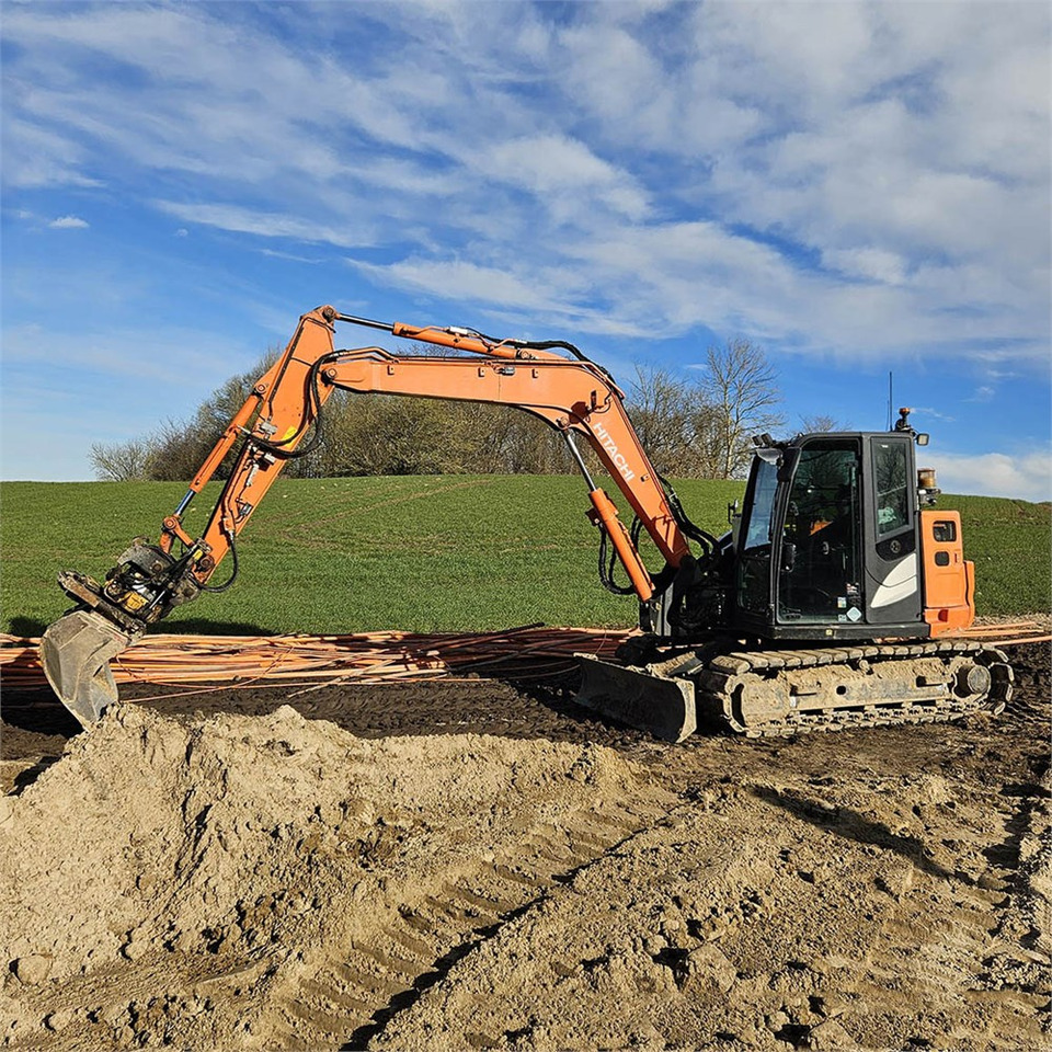 Miniekskavaator Hitachi ZX85USB-6: pilt 14 Miniekskavaator Hitachi ZX85USB-6: pilt 14