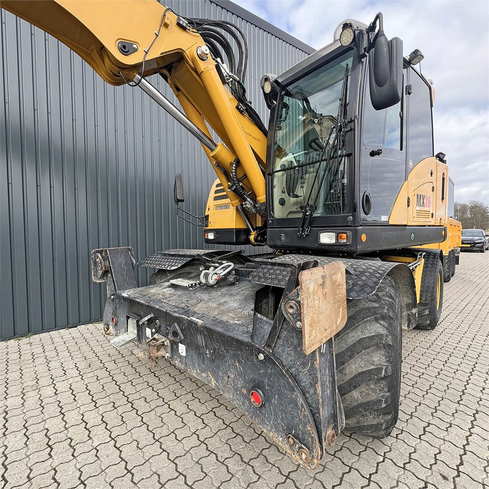 Ratastel ekskavaator Hydrema MX16: pilt 31