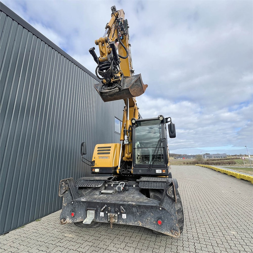 Ratastel ekskavaator Hydrema MX16: pilt 24