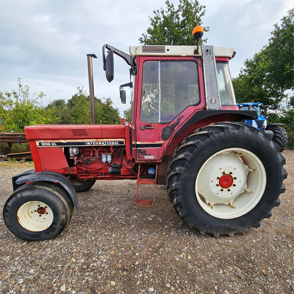 IH 1056 XL 2 WD - Traktor: pilt 2 IH 1056 XL 2 WD - Traktor: pilt 2