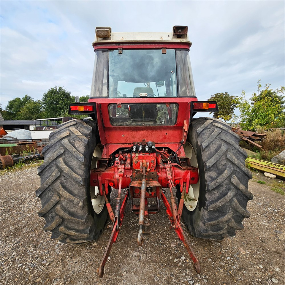 IH 1056 XL 2 WD - Traktor: pilt 5 IH 1056 XL 2 WD - Traktor: pilt 5