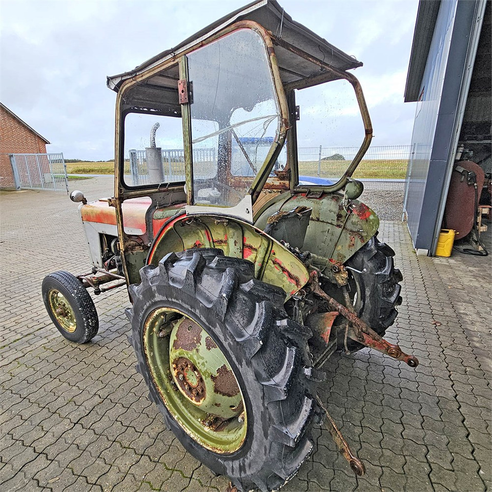 IH 276 - Traktor: pilt 4 IH 276 - Traktor: pilt 4