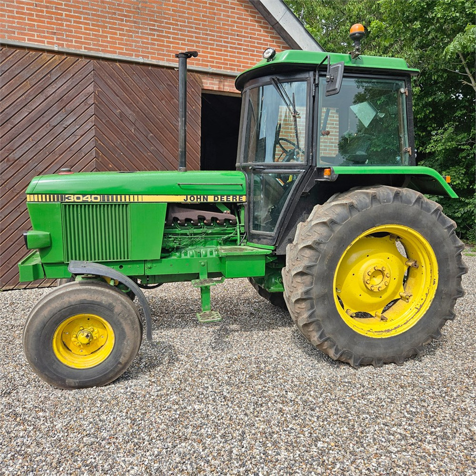 John Deere 3040 - Traktor: pilt 2 John Deere 3040 - Traktor: pilt 2