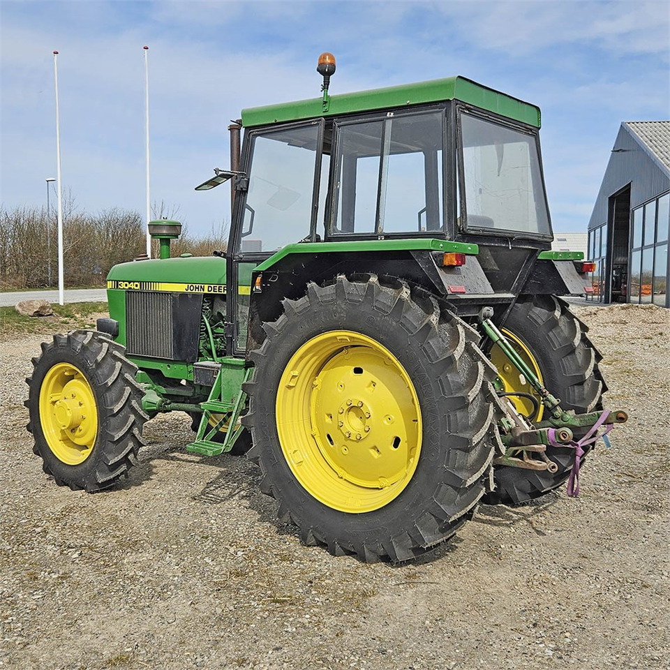 John Deere 3040 - Traktor: pilt 5 John Deere 3040 - Traktor: pilt 5
