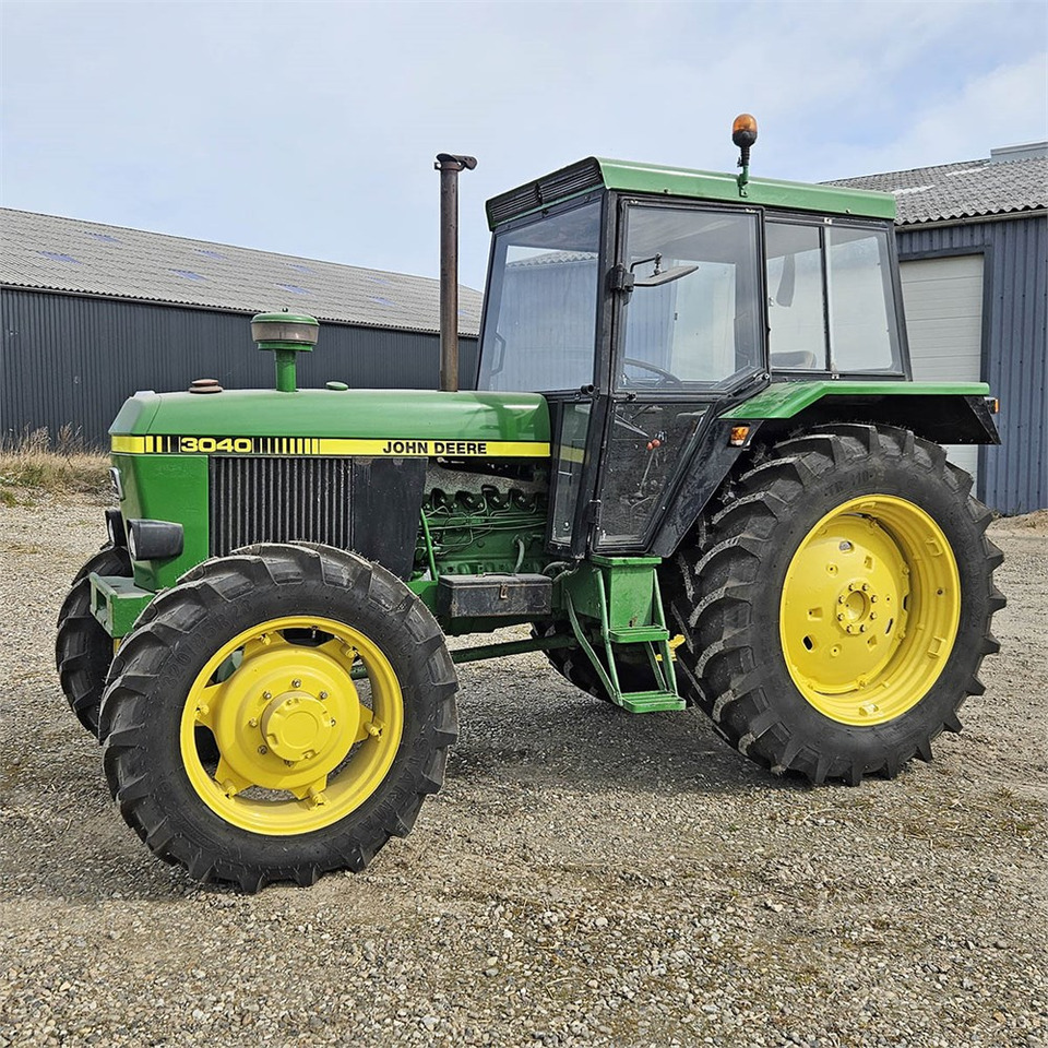John Deere 3040 - Traktor: pilt 1 John Deere 3040 - Traktor: pilt 1