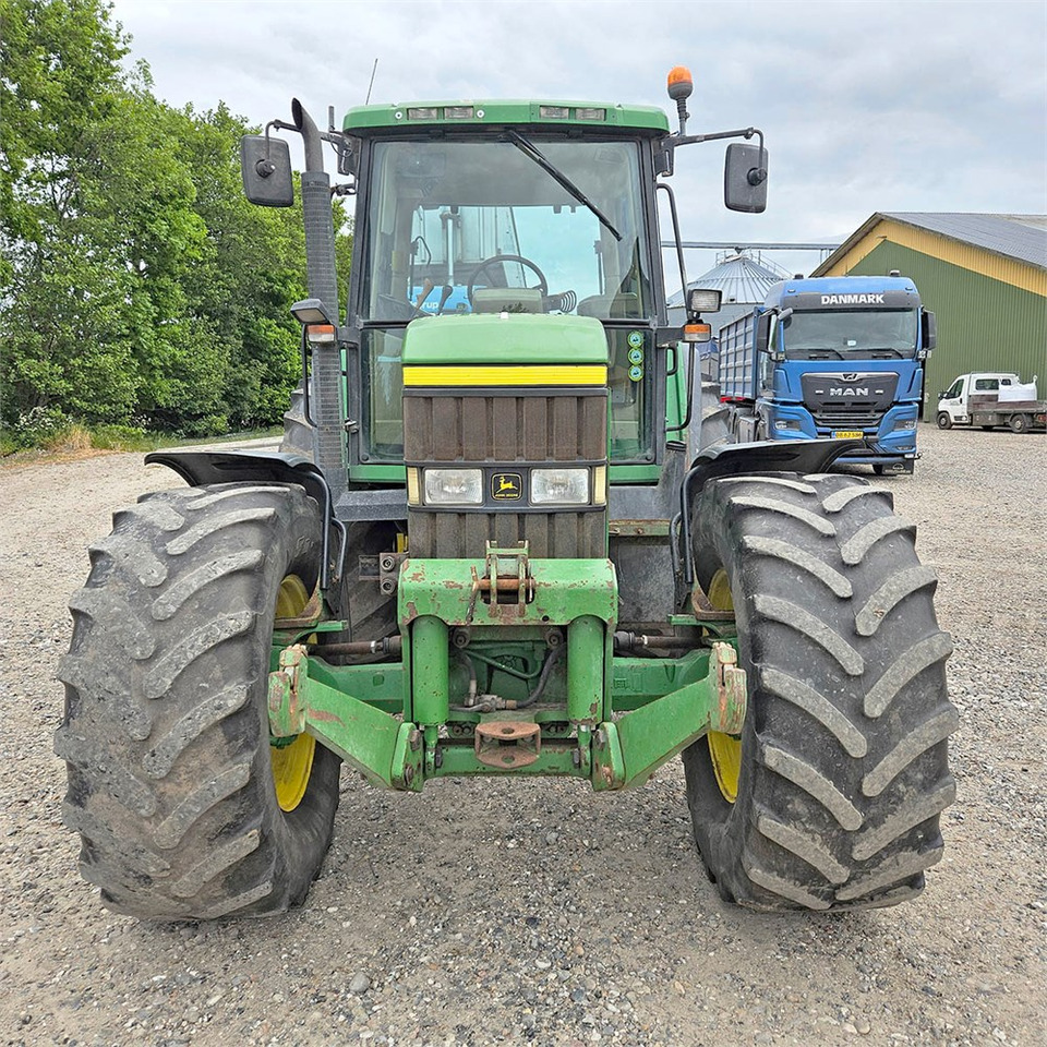 John Deere 6910 - Traktor: pilt 4 John Deere 6910 - Traktor: pilt 4