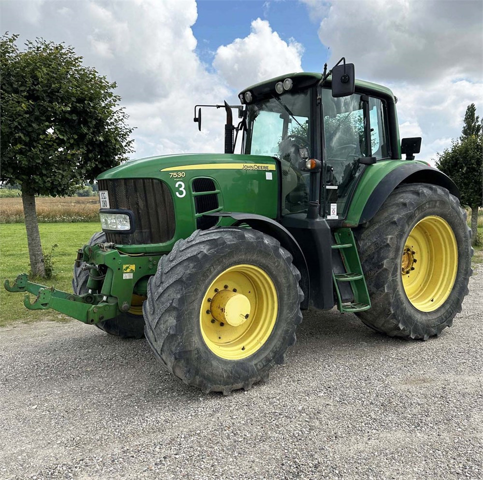 John Deere 7530 - Traktor: pilt 1 John Deere 7530 - Traktor: pilt 1