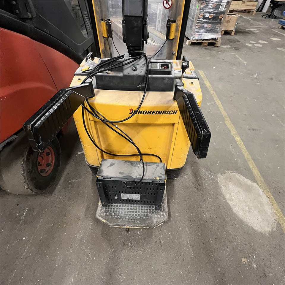 Jungheinrich Hawker Perfect Plus 3 PzB 300 liising Jungheinrich Hawker Perfect Plus 3 PzB 300: pilt 13
