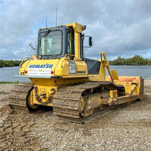 Komatsu D65 PX-15 EO - Buldooser: pilt 4 Komatsu D65 PX-15 EO - Buldooser: pilt 4