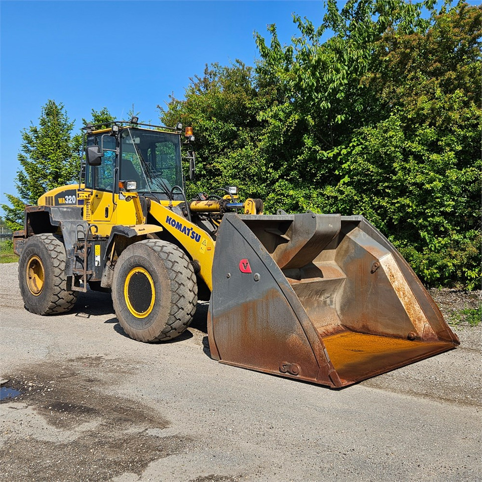 Komatsu WA320-5H - Rataslaadur: pilt 2 Komatsu WA320-5H - Rataslaadur: pilt 2