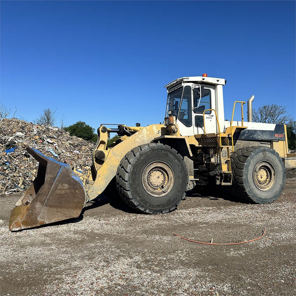 Komatsu WA500-1 - Rataslaadur: pilt 1 Komatsu WA500-1 - Rataslaadur: pilt 1