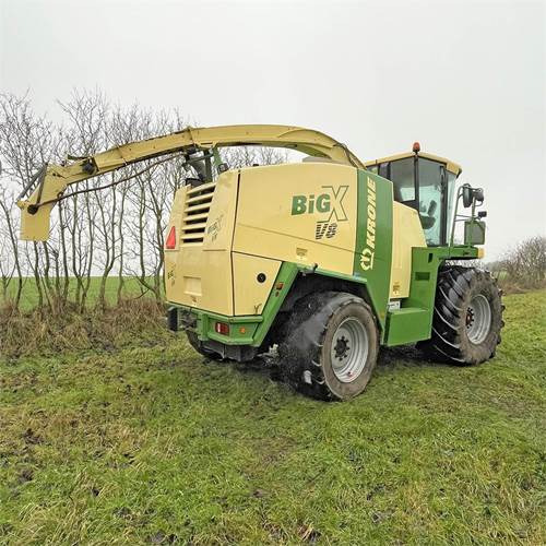 Krone BiG X V8 - Koristusmasin: pilt 3 Krone BiG X V8 - Koristusmasin: pilt 3