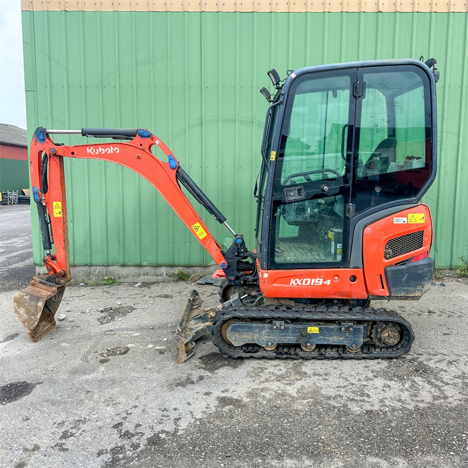 Kubota KX019-4 - Miniekskavaator: pilt 2 Kubota KX019-4 - Miniekskavaator: pilt 2