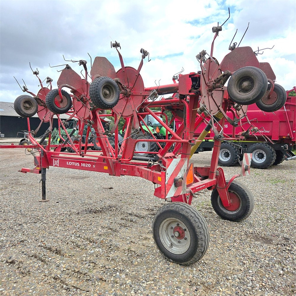 LELY Lotus 1020 s - Kaarutusseadmed: pilt 5 LELY Lotus 1020 s - Kaarutusseadmed: pilt 5