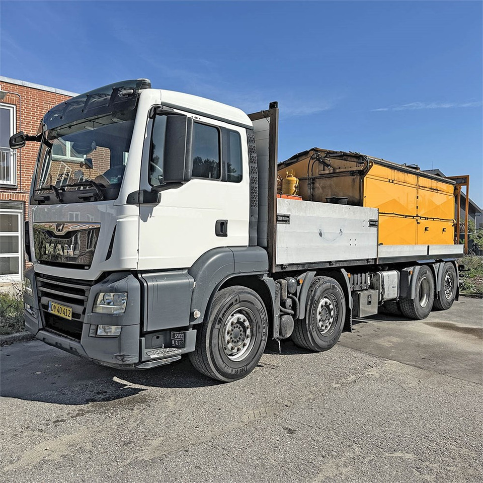 MAN TG 35. 8x2-6 BL - Madelveok/ Platvormveok, Gudronaator: pilt 2 MAN TG 35. 8x2-6 BL - Madelveok/ Platvormveok, Gudronaator: pilt 2