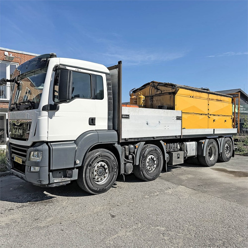 MAN TG 35. 8x2-6 BL - Madelveok/ Platvormveok, Gudronaator: pilt 1 MAN TG 35. 8x2-6 BL - Madelveok/ Platvormveok, Gudronaator: pilt 1