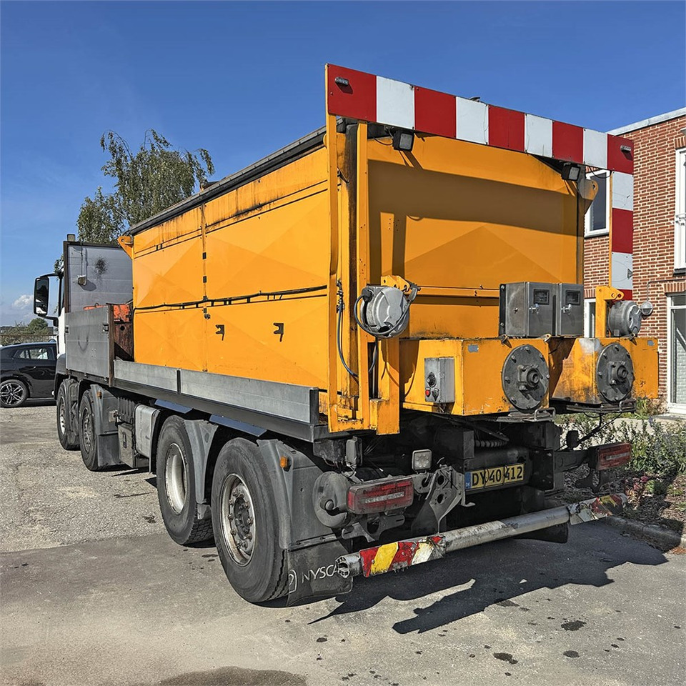 MAN TG 35. 8x2-6 BL - Madelveok/ Platvormveok, Gudronaator: pilt 4 MAN TG 35. 8x2-6 BL - Madelveok/ Platvormveok, Gudronaator: pilt 4