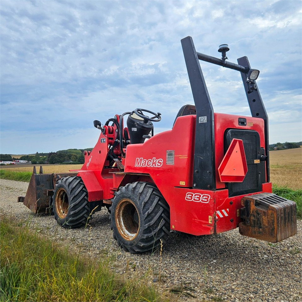 Macks 333 - Kompaktlaadur: pilt 5 Macks 333 - Kompaktlaadur: pilt 5