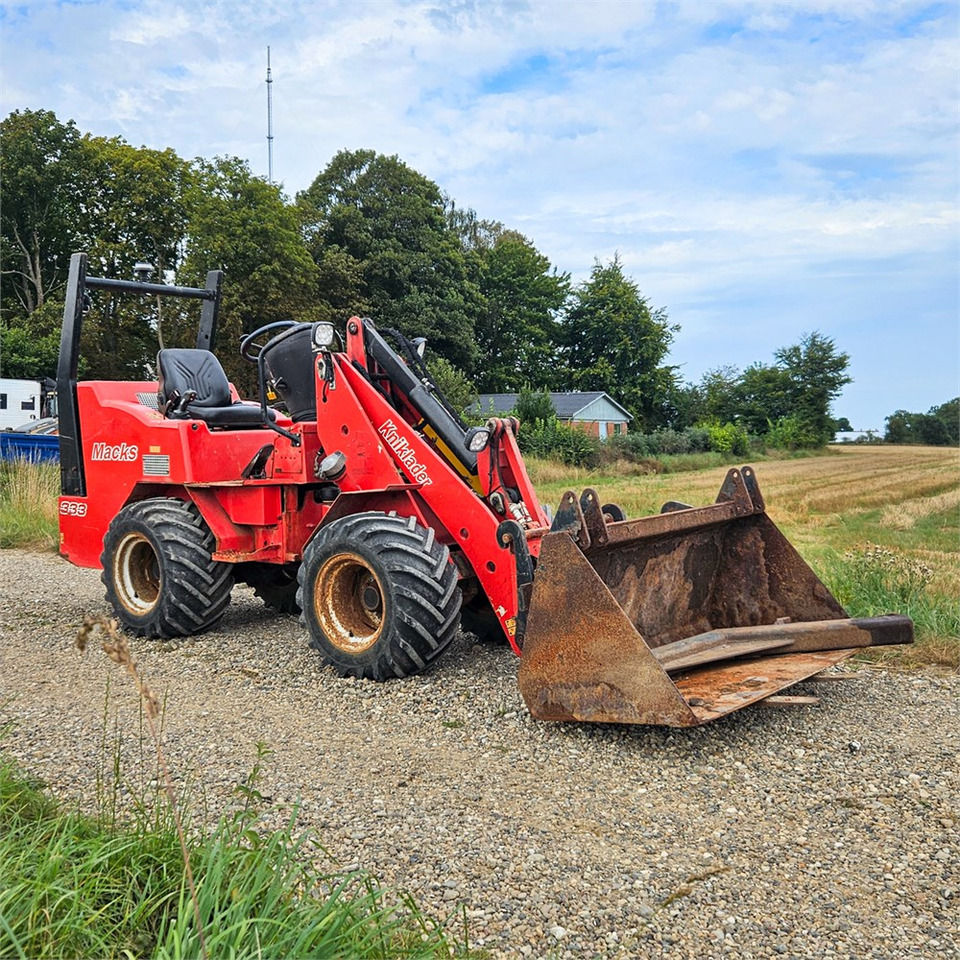 Macks 333 - Kompaktlaadur: pilt 2 Macks 333 - Kompaktlaadur: pilt 2