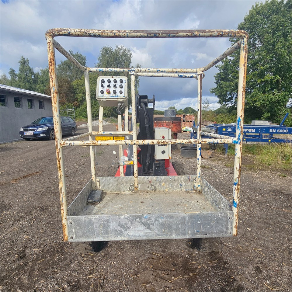 Manitou 100 AE - Liigendpoom: pilt 4 Manitou 100 AE - Liigendpoom: pilt 4