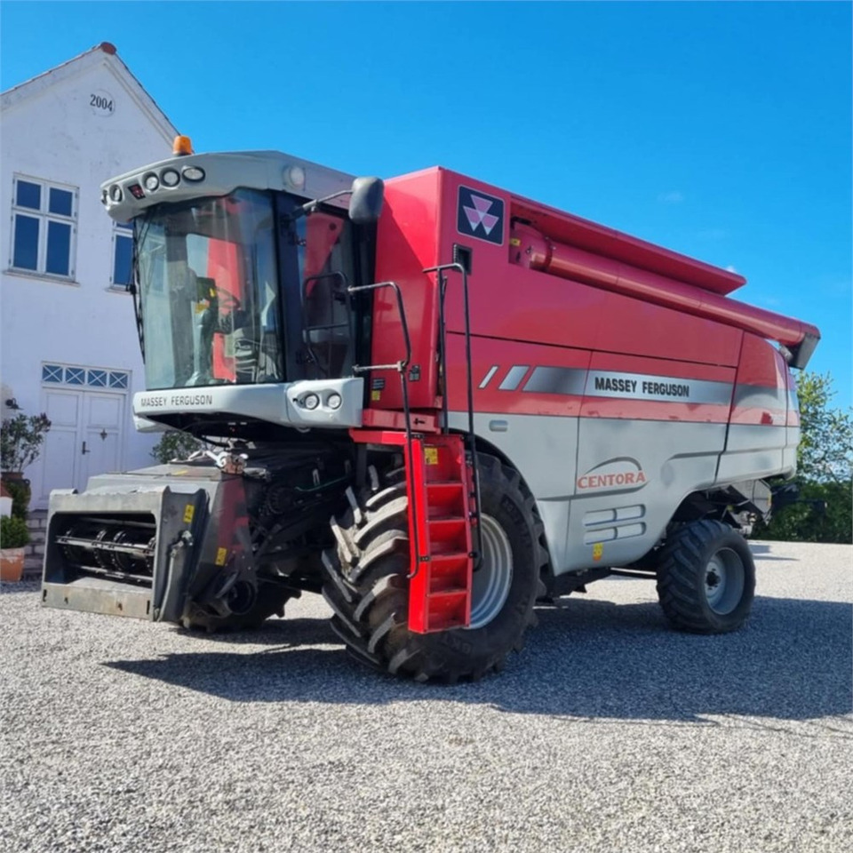 Massey Ferguson Centora 7282 - Saagikoristusmasin: pilt 1 Massey Ferguson Centora 7282 - Saagikoristusmasin: pilt 1