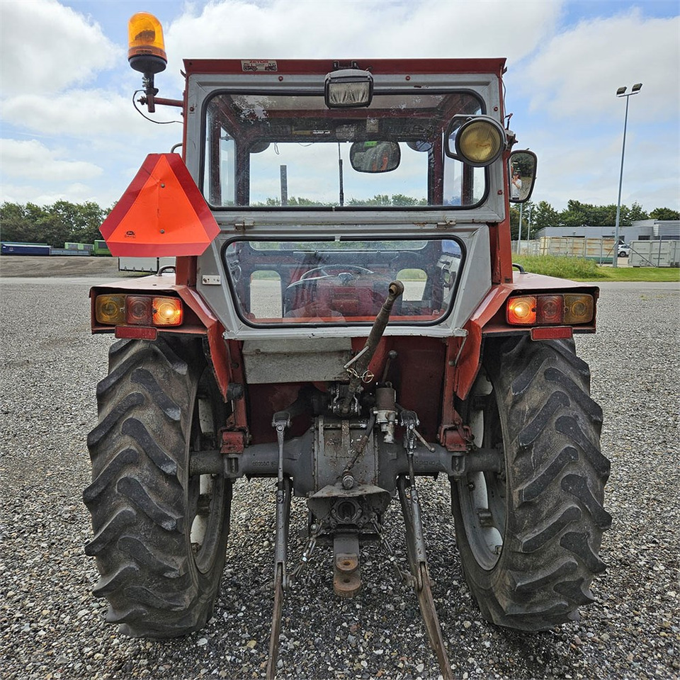 Massey Ferguson MF135 - Traktor: pilt 4 Massey Ferguson MF135 - Traktor: pilt 4