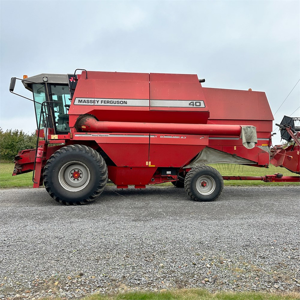 Massey Ferguson MF40 - Saagikoristusmasin: pilt 2 Massey Ferguson MF40 - Saagikoristusmasin: pilt 2