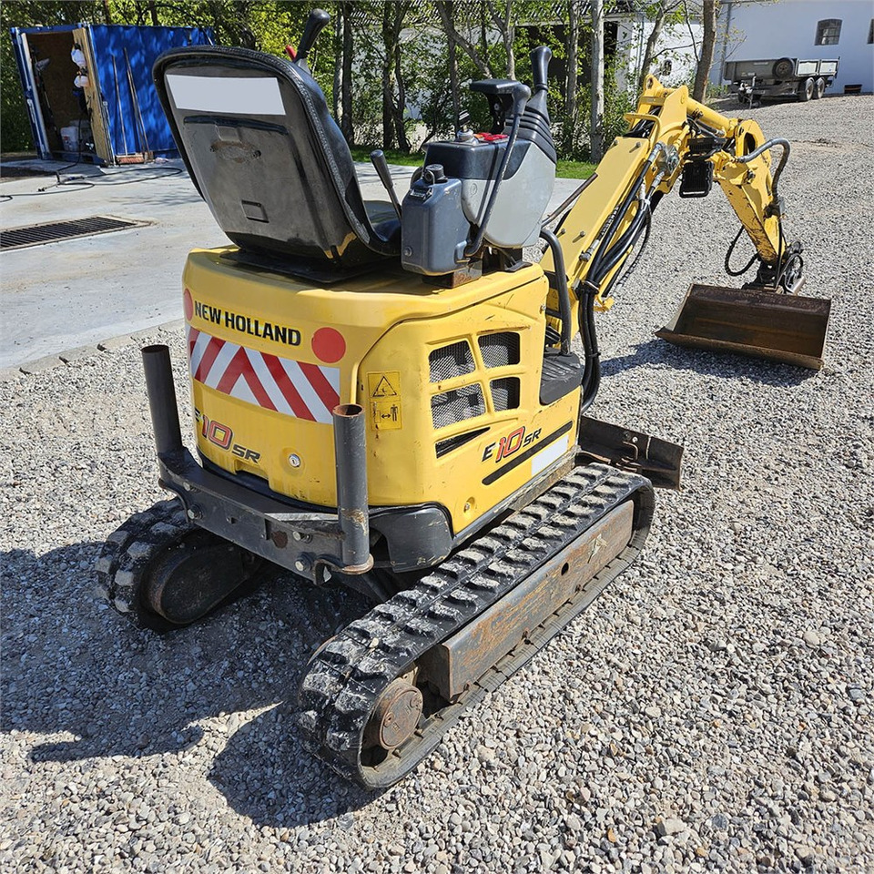 New Holland E10 SR - Miniekskavaator: pilt 3 New Holland E10 SR - Miniekskavaator: pilt 3