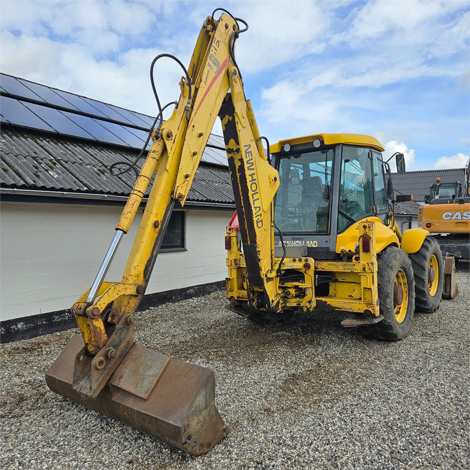 New Holland LB115-4PS - Ekskavaator-laadur: pilt 4 New Holland LB115-4PS - Ekskavaator-laadur: pilt 4