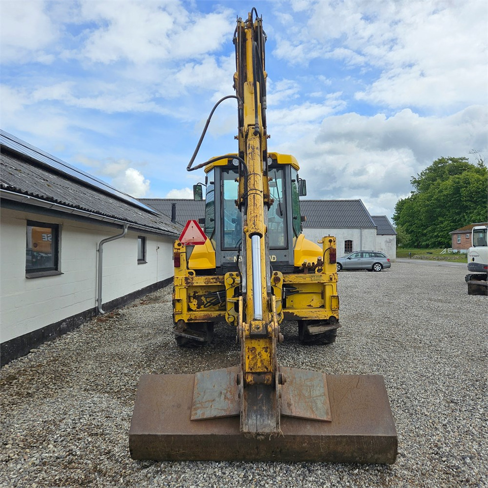 New Holland LB115-4PS - Ekskavaator-laadur: pilt 5 New Holland LB115-4PS - Ekskavaator-laadur: pilt 5