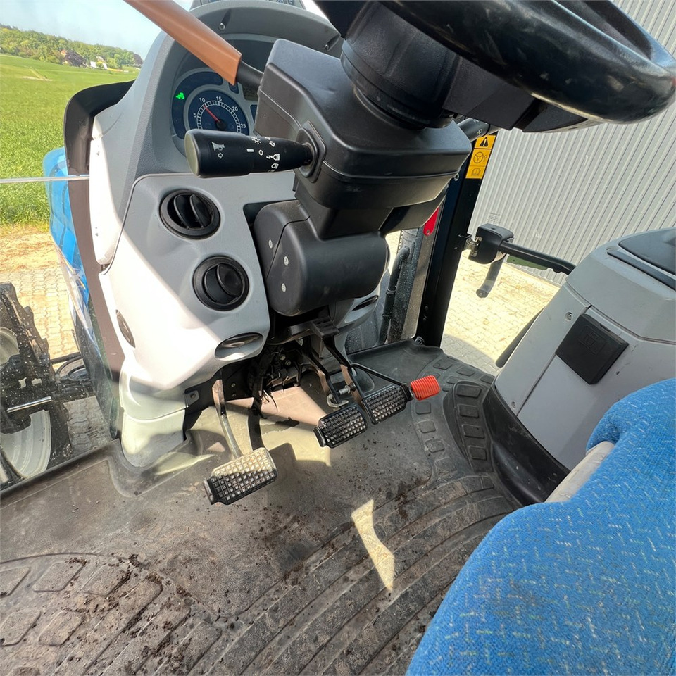 Traktor New Holland T6050: pilt 28