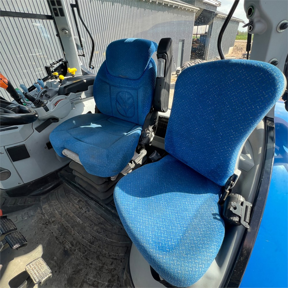 Traktor New Holland T6050: pilt 20