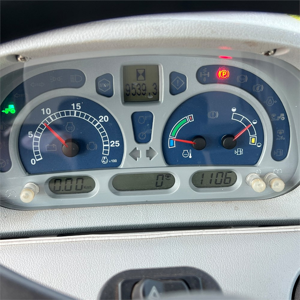 Traktor New Holland T6050: pilt 25