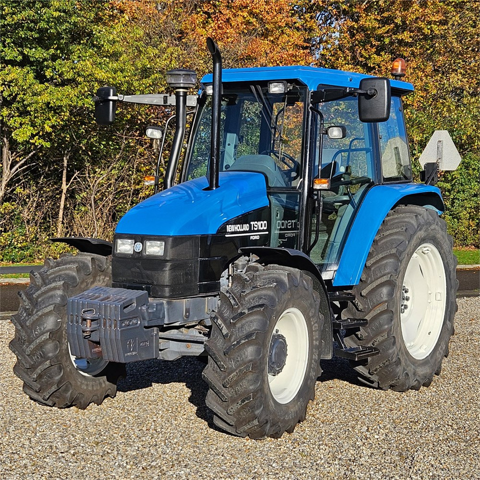 New Holland TS 100 - Traktor: pilt 2 New Holland TS 100 - Traktor: pilt 2