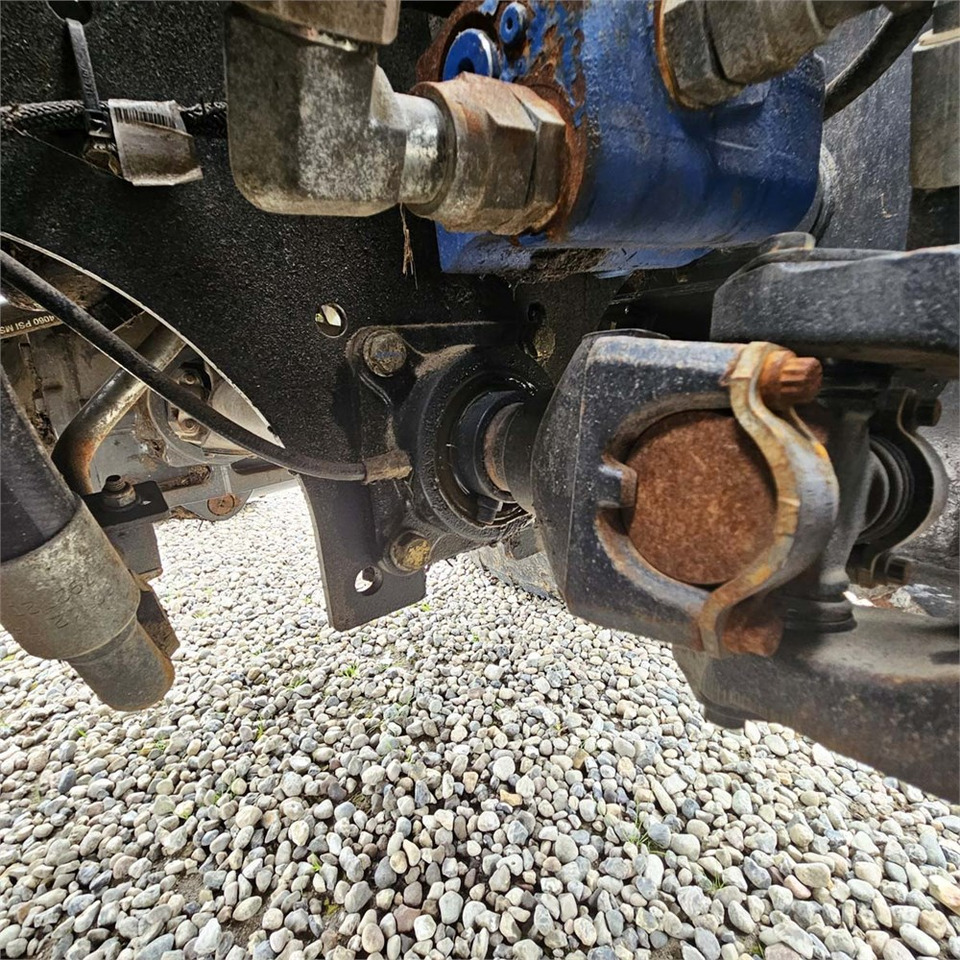 Rataslaadur New Holland W190 D: pilt 40