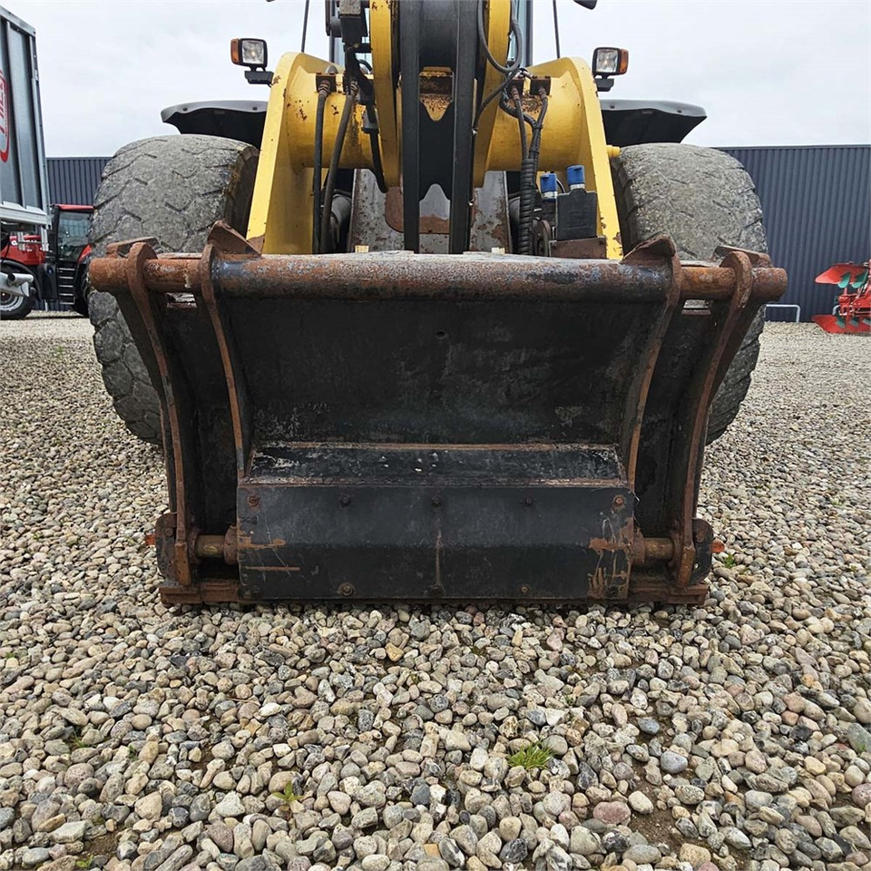 Rataslaadur New Holland W190 D: pilt 44
