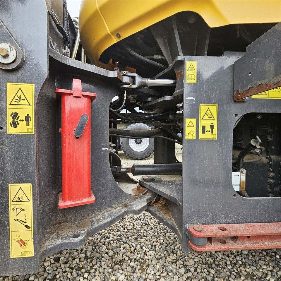 Rataslaadur New Holland W190 D: pilt 35