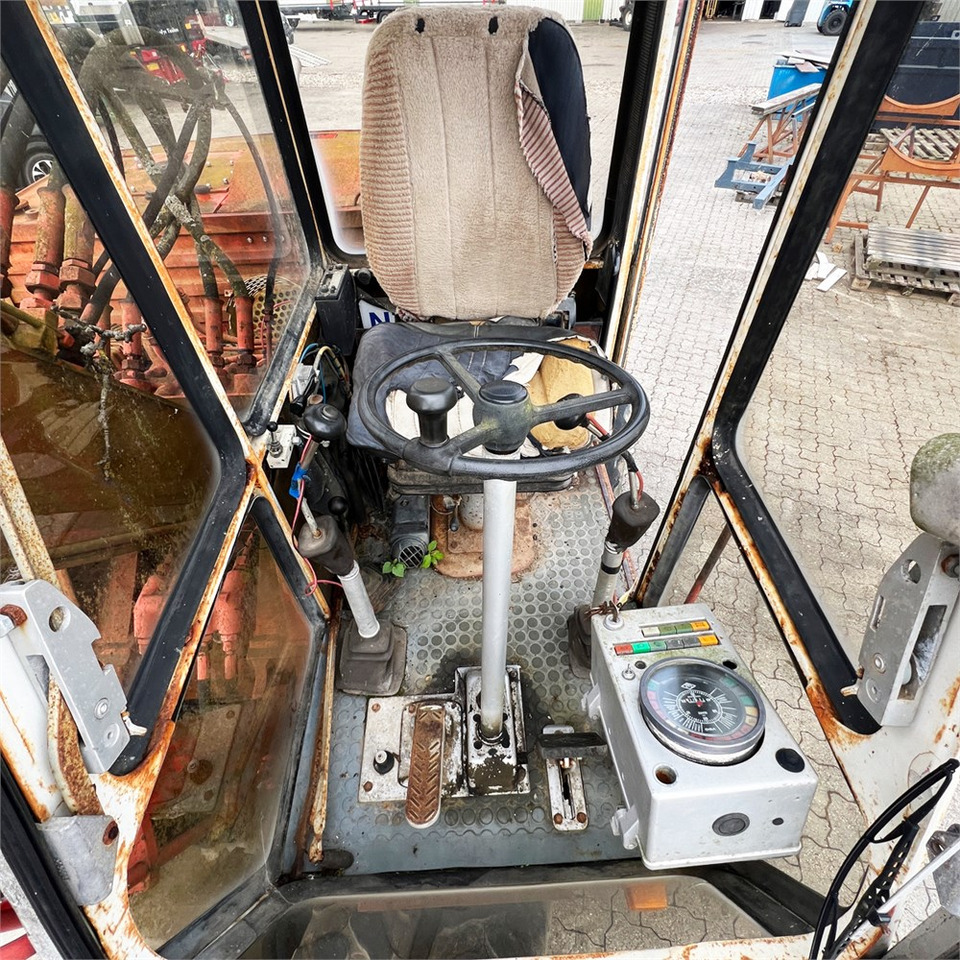 Ratastel ekskavaator O&K MH4 FA2: pilt 19