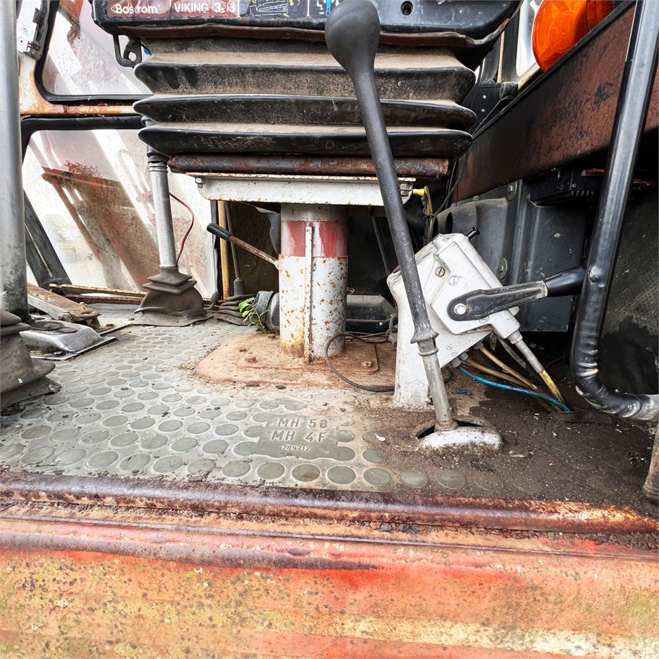 Ratastel ekskavaator O&K MH4 FA2: pilt 23