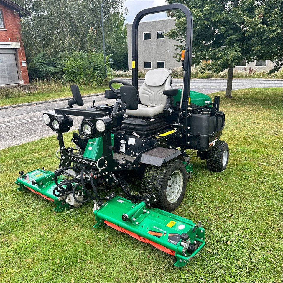 Ransomes Highway 3 4WD - Muruniiduk: pilt 1 Ransomes Highway 3 4WD - Muruniiduk: pilt 1