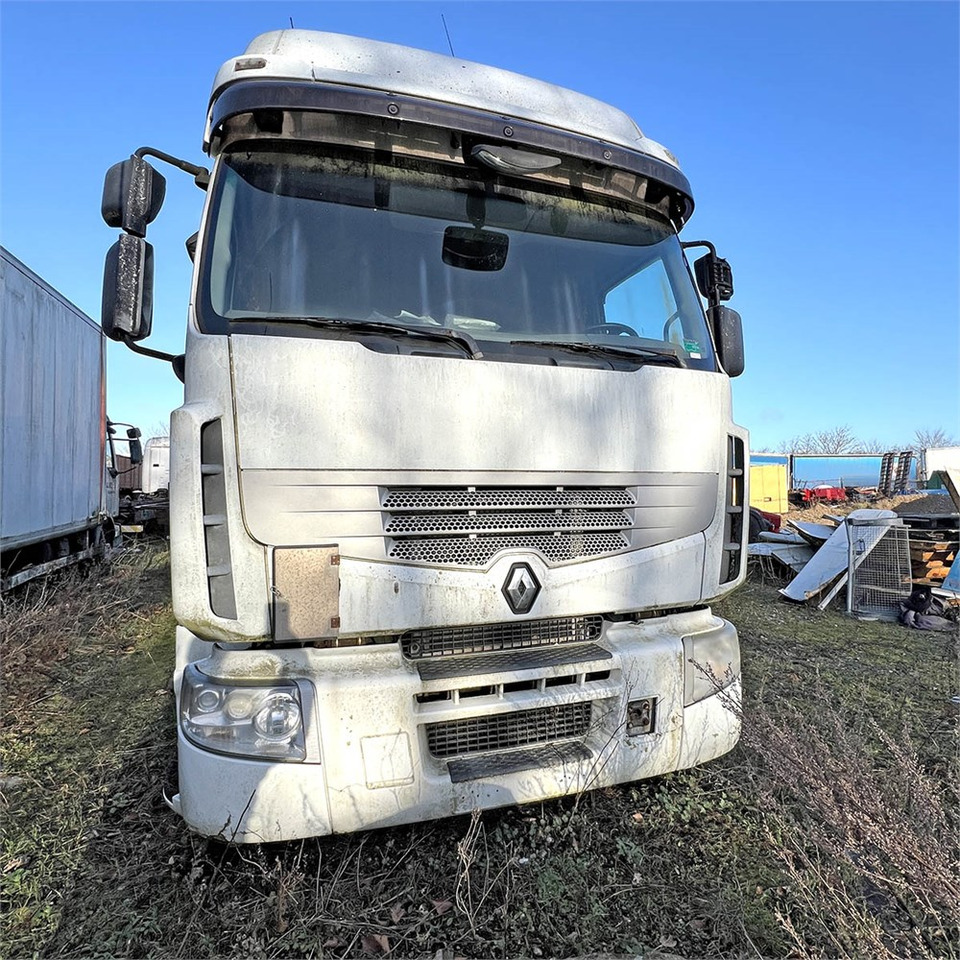 Renault 410 DXI Premimium - Kabiinišassiiga veoauto: pilt 3 Renault 410 DXI Premimium - Kabiinišassiiga veoauto: pilt 3