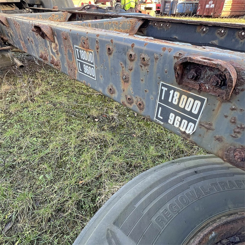 Kabiinišassiiga veoauto Renault H 100 4x2 STD: pilt 24