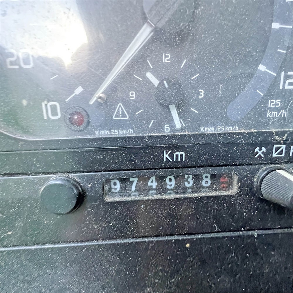 Kabiinišassiiga veoauto Renault H 100 4x2 STD: pilt 19