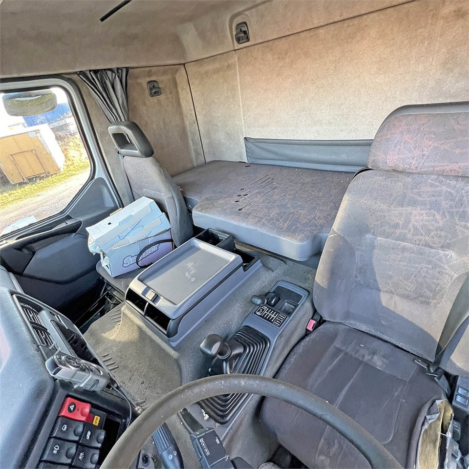 Kabiinišassiiga veoauto Renault H 100 4x2 STD: pilt 13