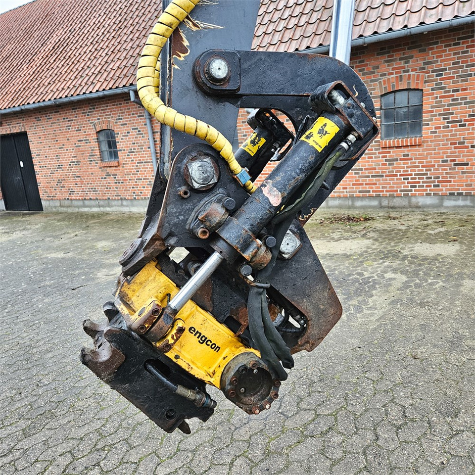 Schaeff-Terex TW110 - Ratastel ekskavaator: pilt 4 Schaeff-Terex TW110 - Ratastel ekskavaator: pilt 4