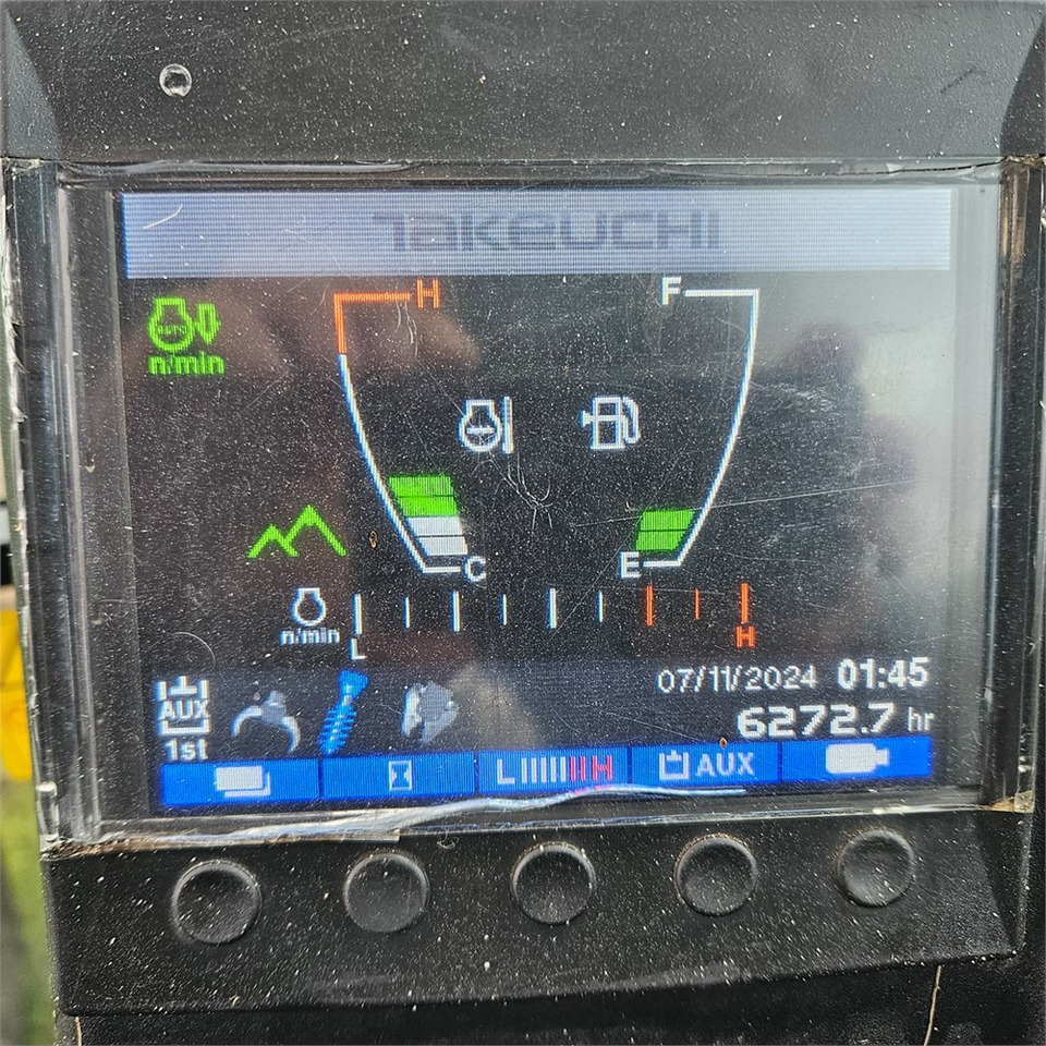 Lintekskavaator Takeuchi TB1140: pilt 16