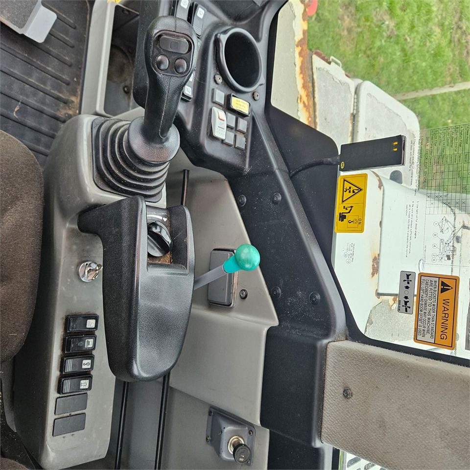 Lintekskavaator Takeuchi TB1140: pilt 14