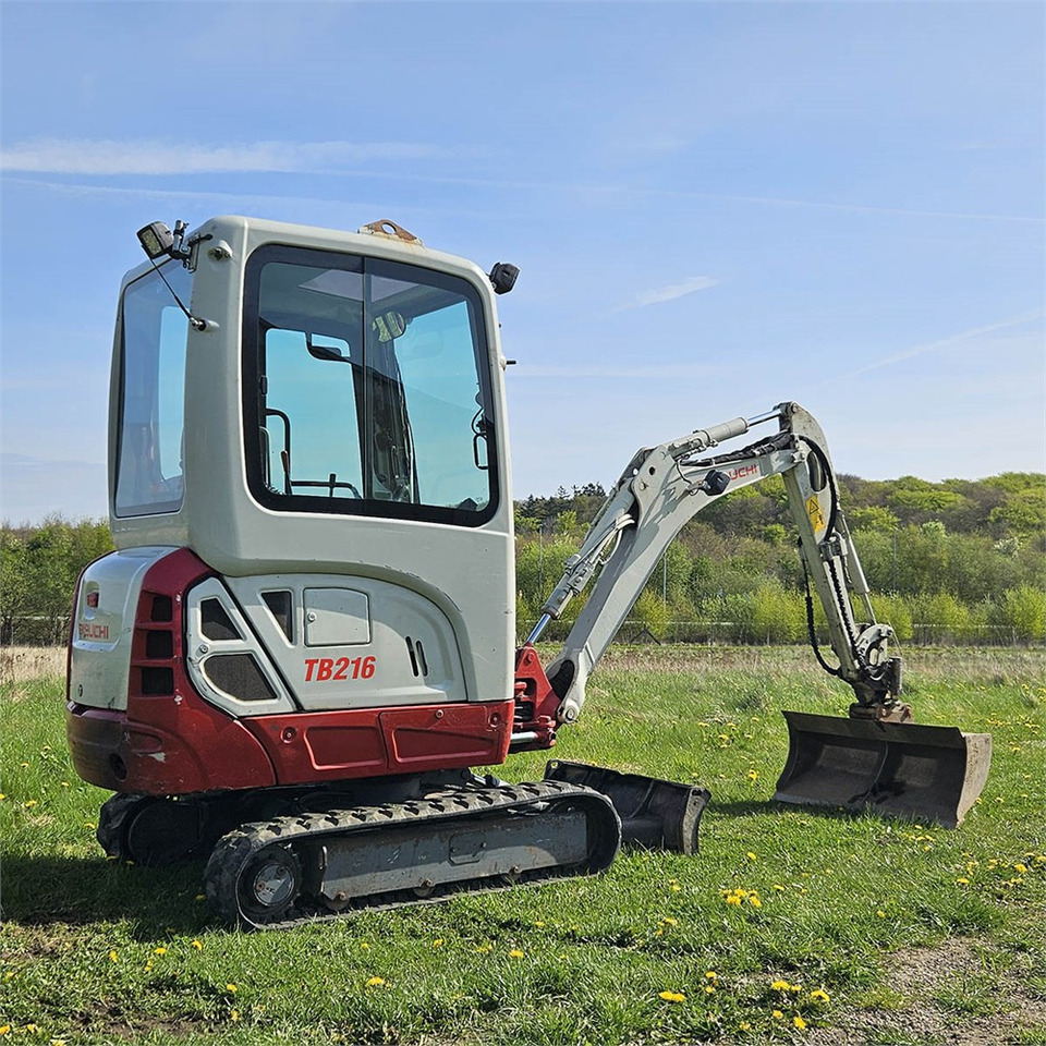 Takeuchi TB216 - Miniekskavaator: pilt 2 Takeuchi TB216 - Miniekskavaator: pilt 2